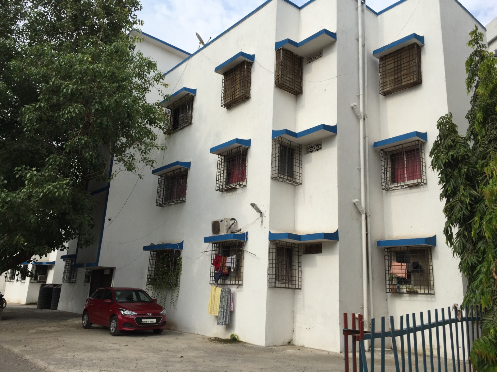 W. Railway Type IV Quarters, Santacruz East